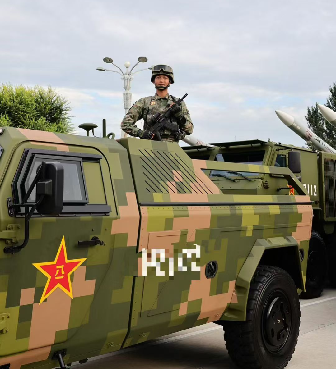 嘉定学子携笔从戎，参加九三阅兵接受检阅