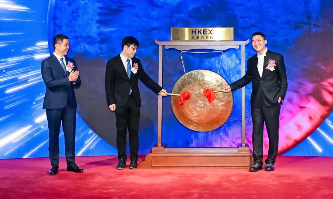 市值突破360億港元！禾賽科技回港上市