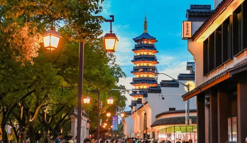 芭莎之夜演出門票除了可以看明星，還能干什么？