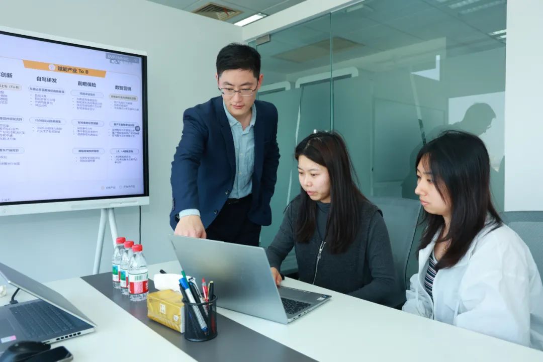 “5.1”专稿 | 以数据驱动未来，做智能网联汽车的“开路先锋”